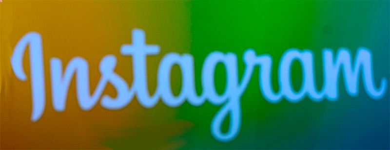 What are the benefits of having a business account on Instagram?